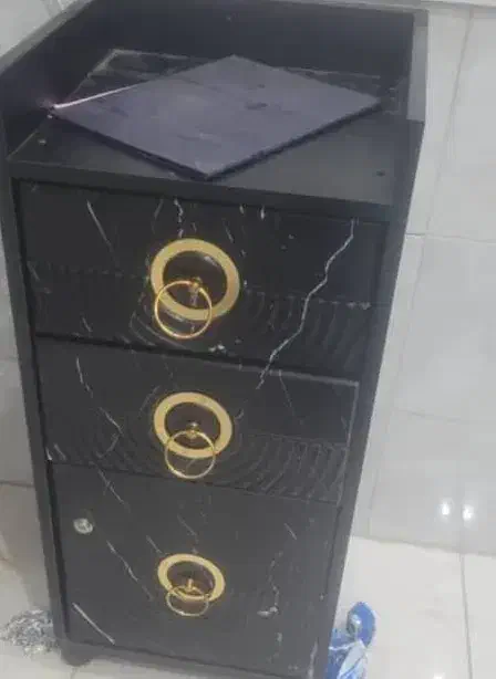 صندلی و کمد|جاکفشی، کمد، دراور|جیرفت, |دیوار