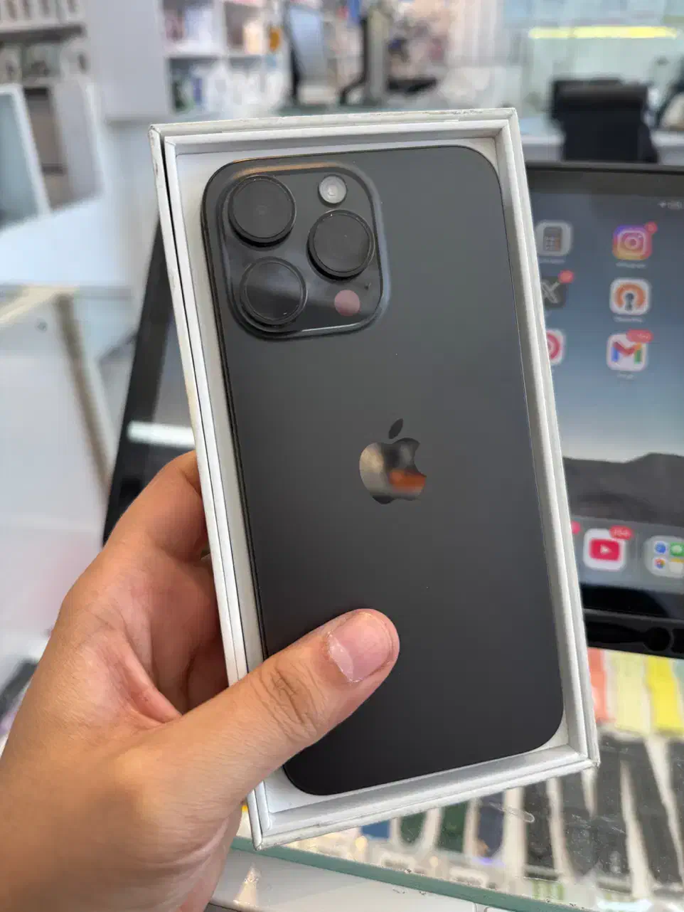 iphone 15 pro max 256 za|موبایل|شیراز, شهرک گلستان|دیوار