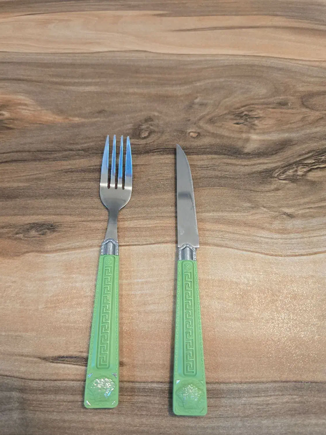 کارد وچنگال|ظروف سرو و پذیرایی|محمدشهر, شهرک چمران|دیوار