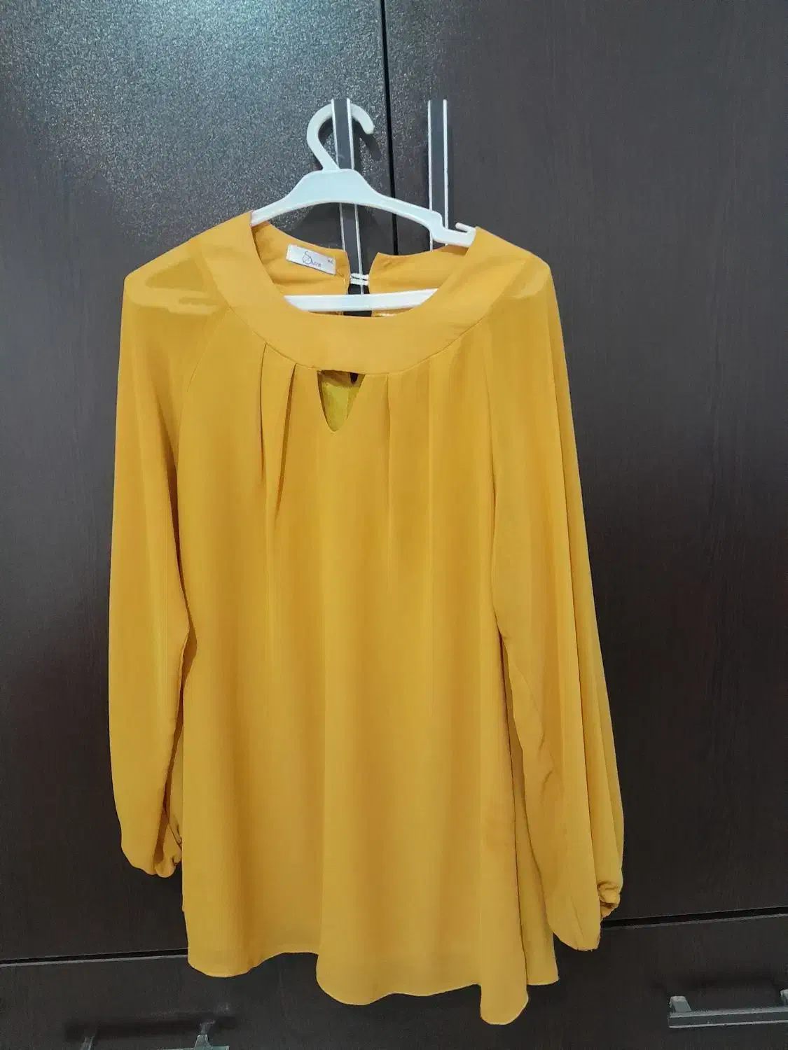 شومیز|لباس|آستانه اشرفیه, |دیوار