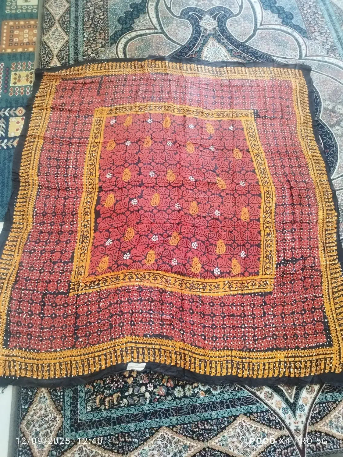 شال قدیمی اصل|کلکسیون اشیاء عتیقه|دماوند, گیلاوند|دیوار