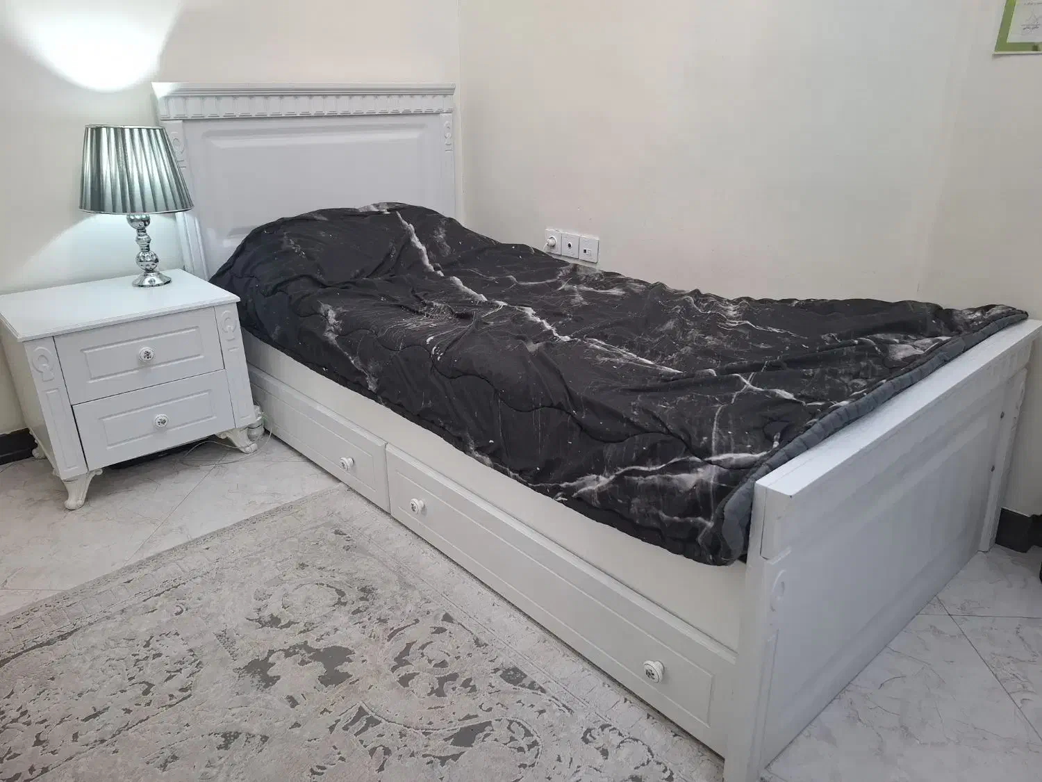 تخت پاتختی میز تحریر|تخت و سرویس خواب|تهران, باغ فیض|دیوار