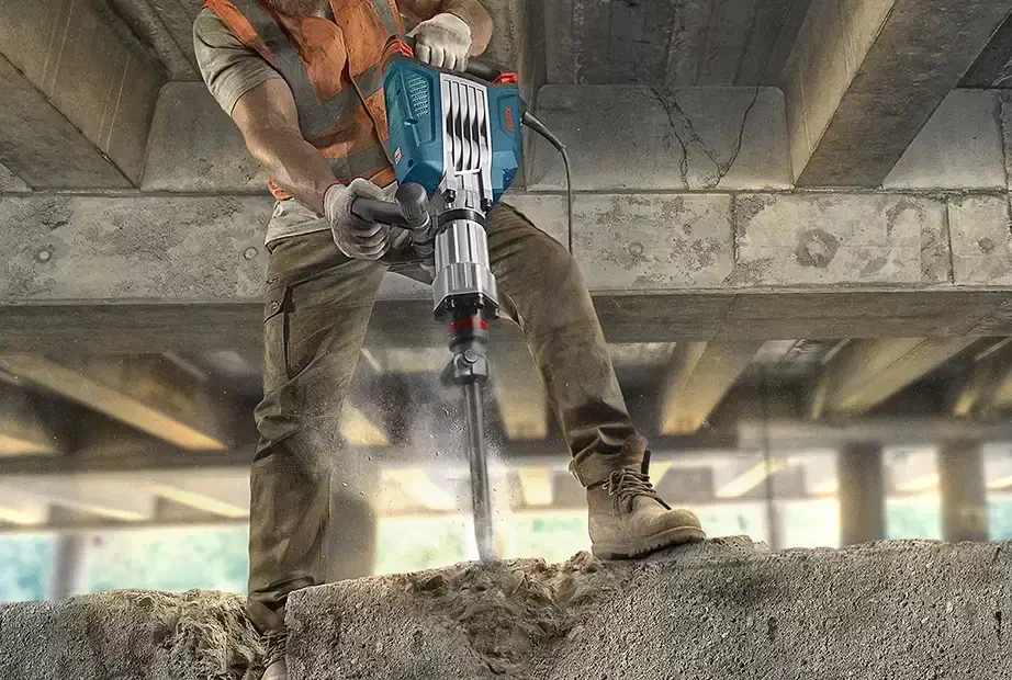 تخریب ساختمان و پیکور کاری جزئی و کلی شبانه روزی|خدمات پیشه و مهارت|طبس, |دیوار