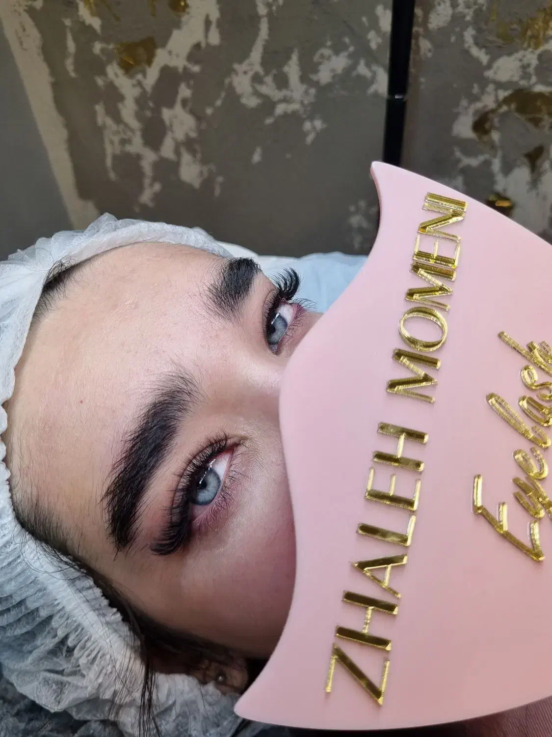 خدمات کاشت زیباترین مژه ، توسط مژه کار حرفه ای|خدمات آرایشگری و زیبایی|تهران, جیحون|دیوار