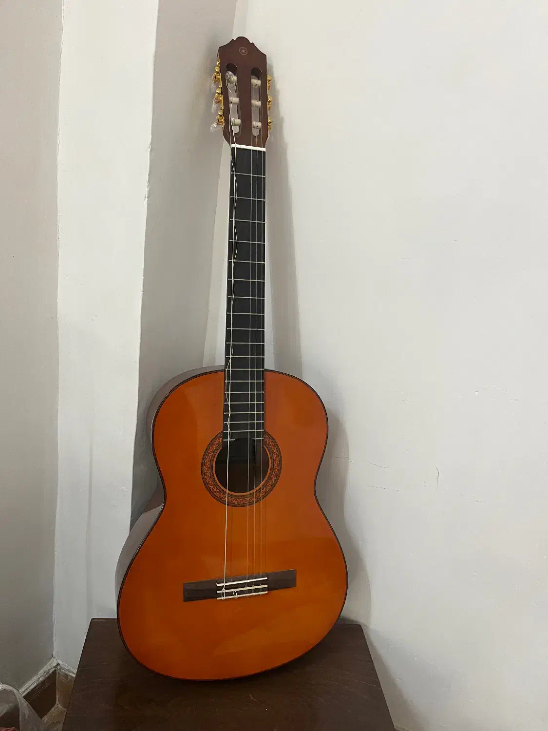 گیتار یاماهاc70 اندونزی|گیتار، بیس، امپلیفایر|کلاچای, |دیوار