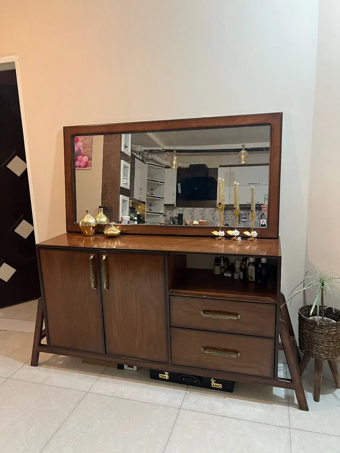 آینه کنسول|بوفه، ویترین، کنسول|جم, |دیوار