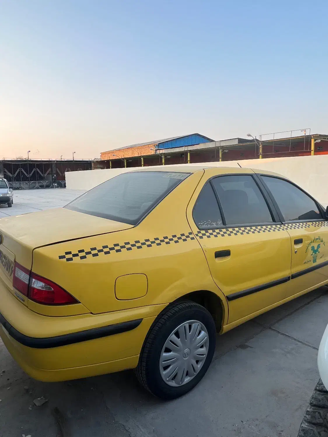 تاکسی سمند ef7 مدل آخر ۹۹ خط کمربندی مرودشت|خودرو سواری و وانت|مرودشت, پشت سایپا‎|دیوار