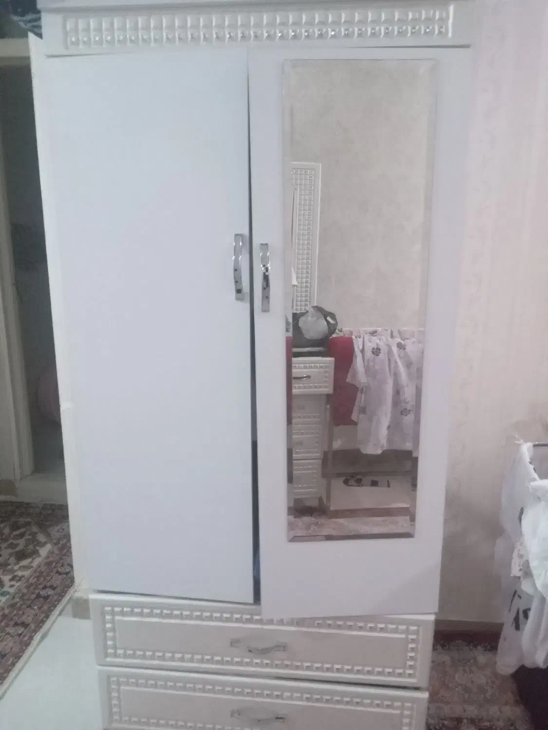 تخت دونفره و دراور و کمد تخت تشک وزیر تختی نداره|تخت و سرویس خواب|تهران, بوستان ولایت|دیوار