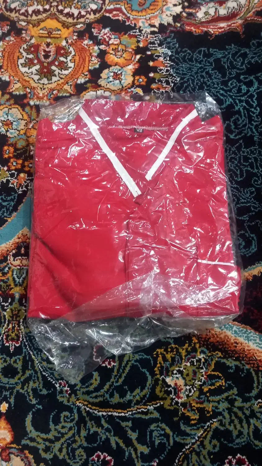 لباس کار|لباس|زارچ, |دیوار