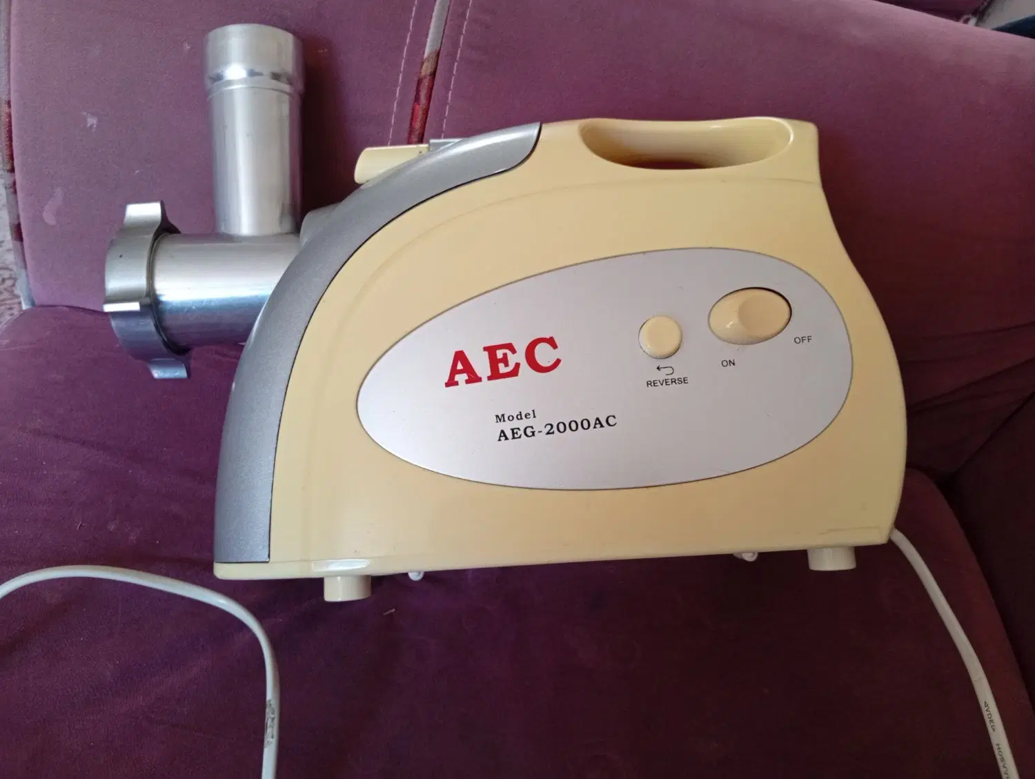 چرخ گوشتAEG2000AC|خردکن، آسیاب، غذاساز|شیراز, زرهی|دیوار
