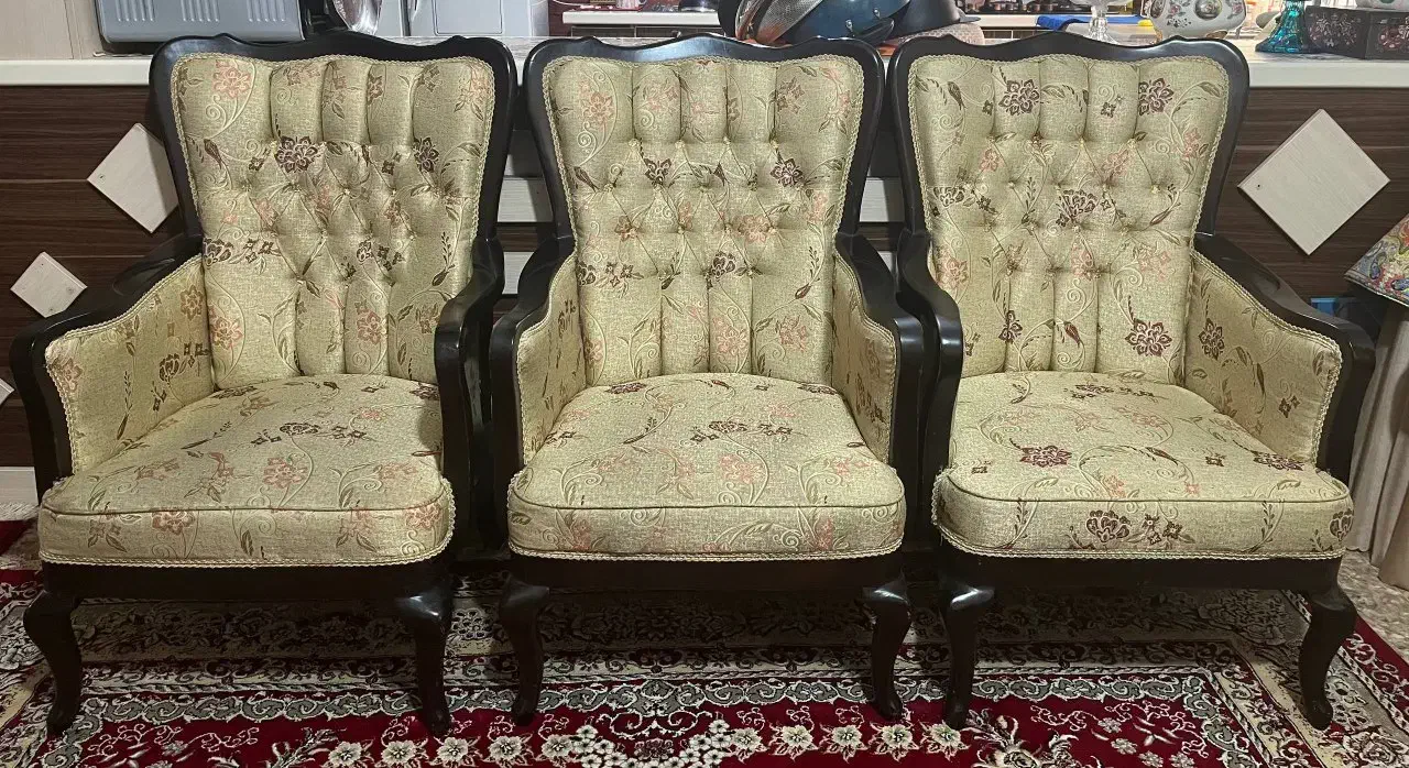 مبل سلطنتی|مبلمان خانگی و میز عسلی|لاهیجان, کوی خزر|دیوار