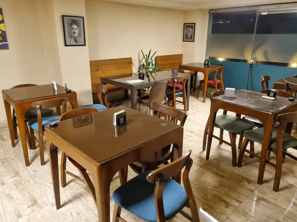 فروش لوازم کامل کافه رستوران با مجوز در پل بوسار|اجارهٔ مغازه و غرفه|رشت, بوسار|دیوار