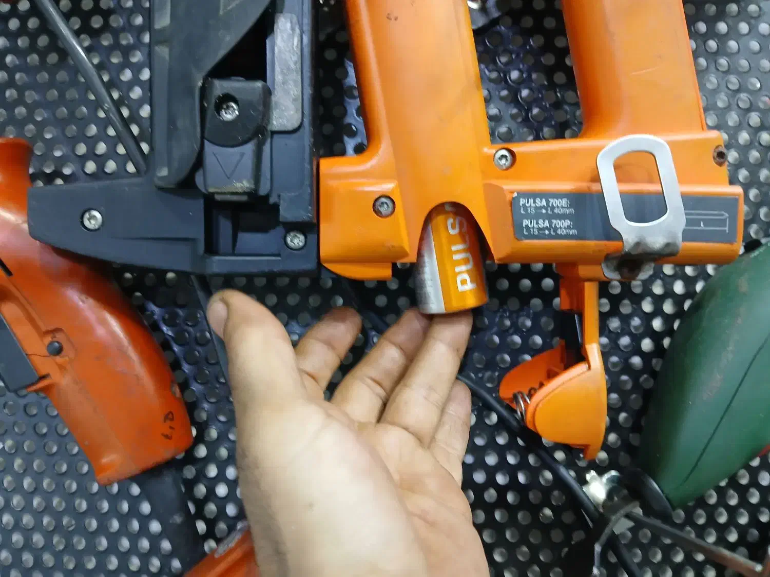 میخکوب بتن گازی|ابزارآلات|اهواز, فرهنگ شهر|دیوار