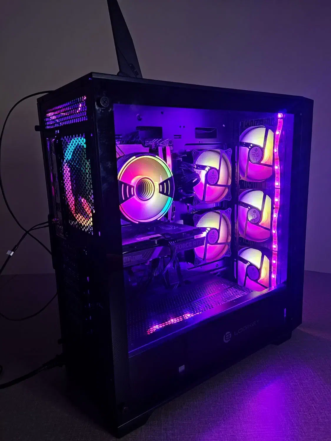 کیس گیمینگ فقط16روز کارکرد زیر قیمت بازار|رایانه رومیزی|اصفهان, باغ زرشک|دیوار