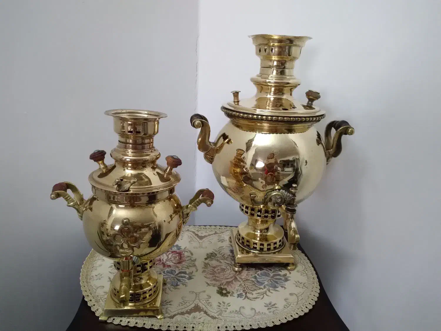 فروش ۲عدد سماور زغالی مسوارقدیمی|کلکسیون اشیاء عتیقه|سمنان, |دیوار