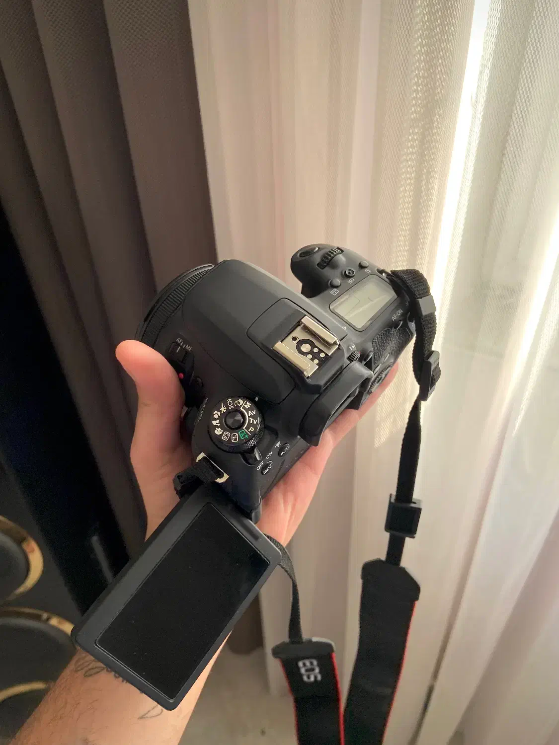 دوربین کنون 77D|دوربین عکاسی و فیلم‌برداری|تهران, علی‌آباد|دیوار