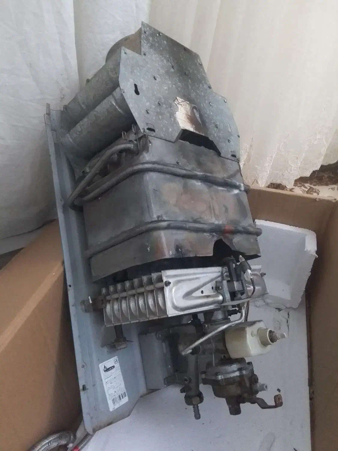 آبگرمکن دیواری بوتان|آبگرمکن، پکیج، شوفاژ|اردبیل, |دیوار