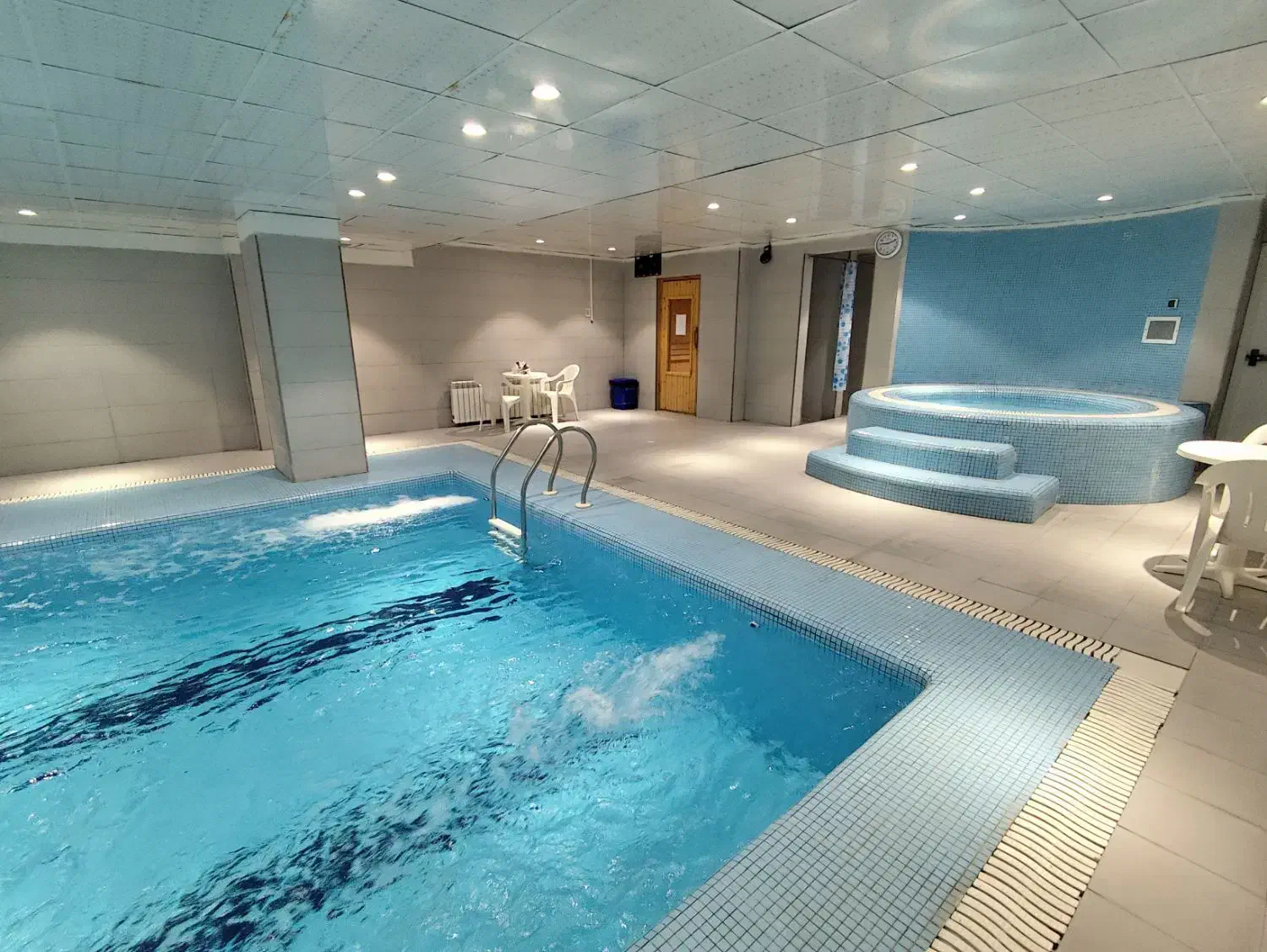 اجاره آپارتمان استخر دار فاز صفر|اجارهٔ آپارتمان|پرند, فاز ۰|دیوار