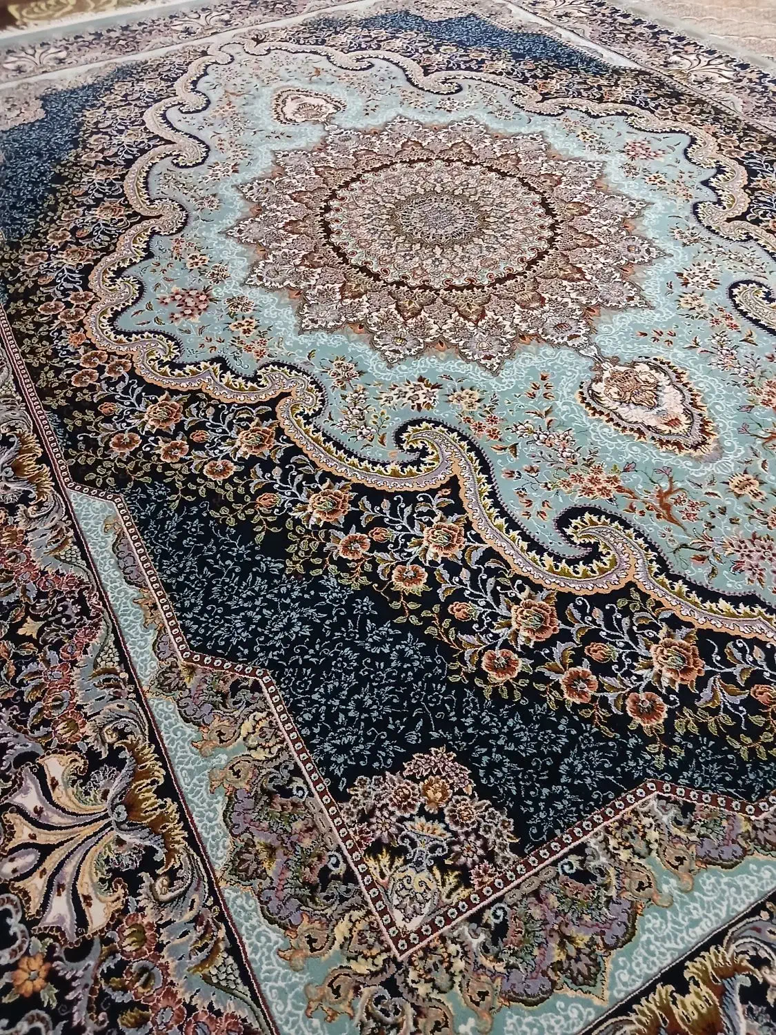 ۳تخته ۹متری اصل ۷۰۰شانه ست|فرش|اردبیل, |دیوار