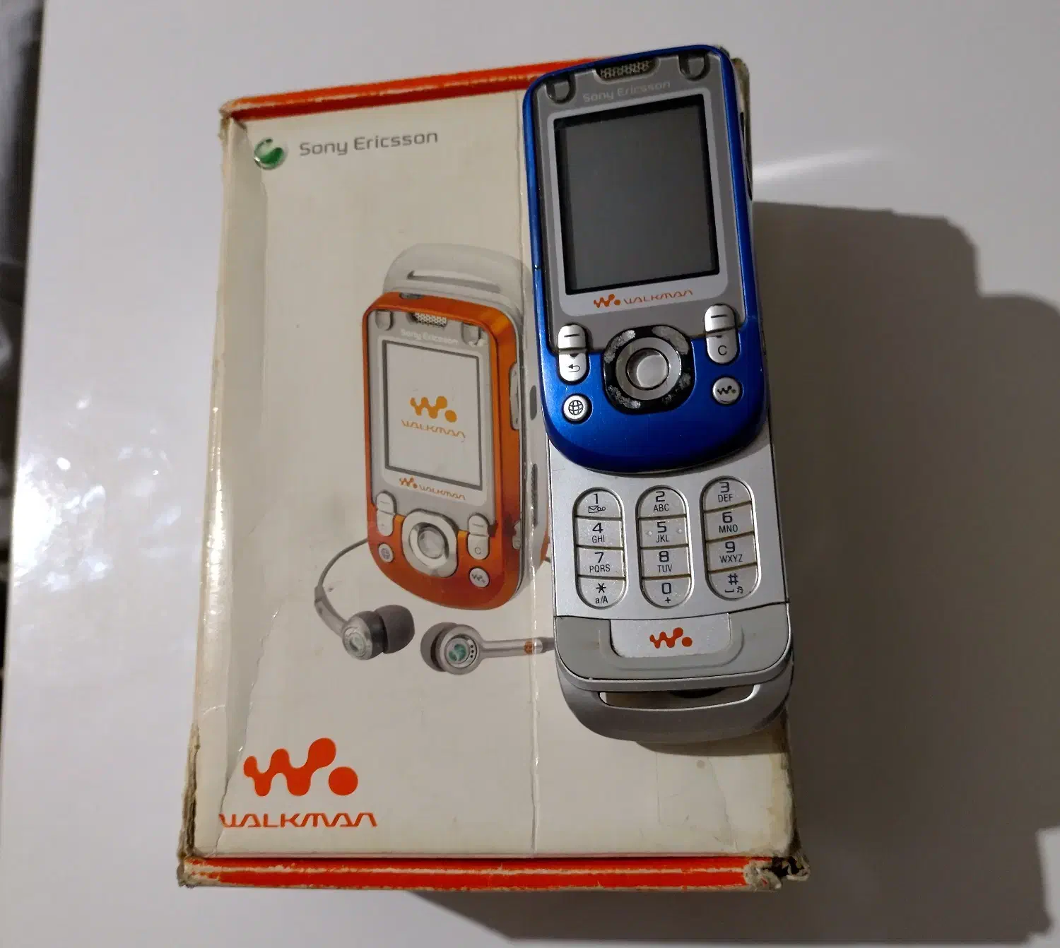 سونی W550 اریکسون نیاز به تعمیر|کلکسیون اشیاء عتیقه|دماوند, گیلاوند|دیوار