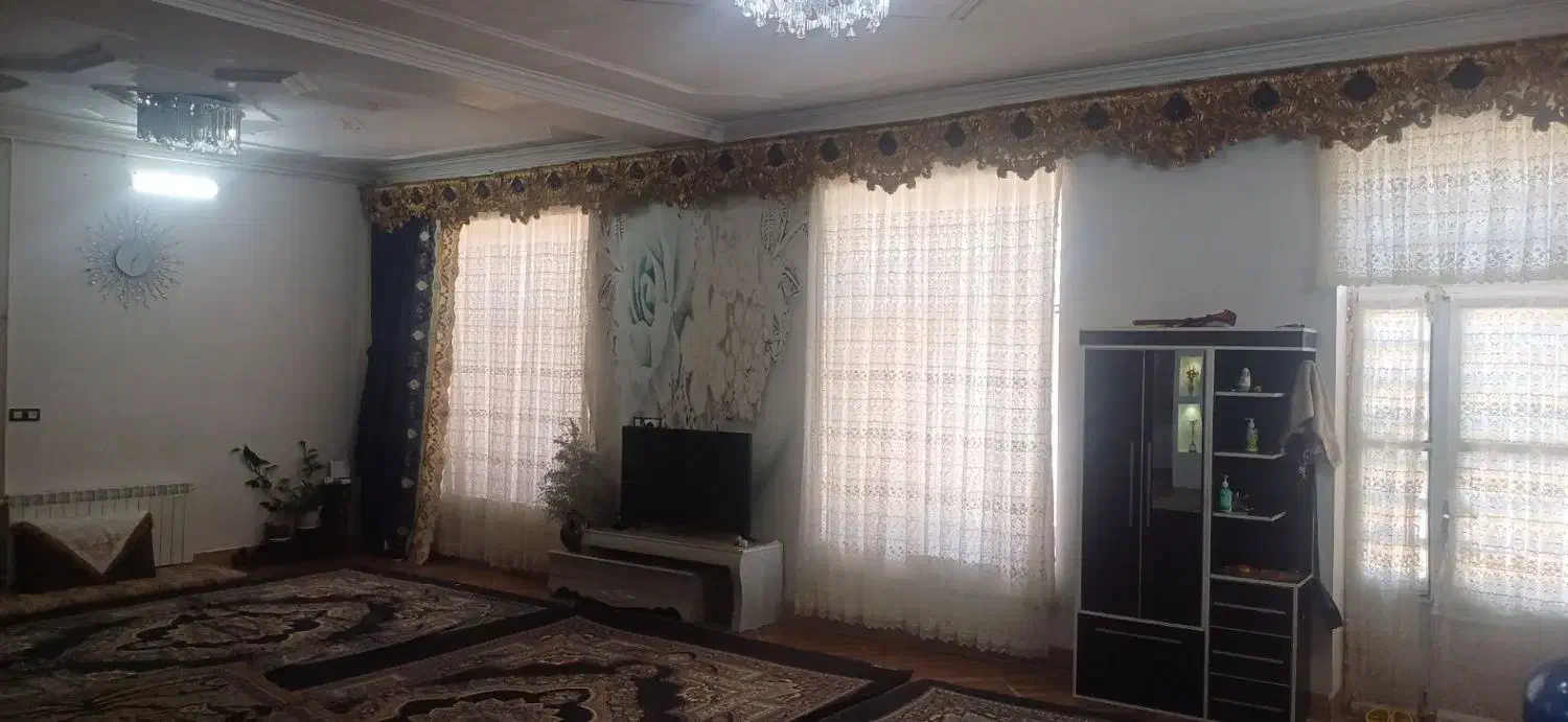 فروش 6پرده آماده و راف مخمل زیبا به علت مهاجرت|پرده، رانر، رومیزی|زرند, |دیوار