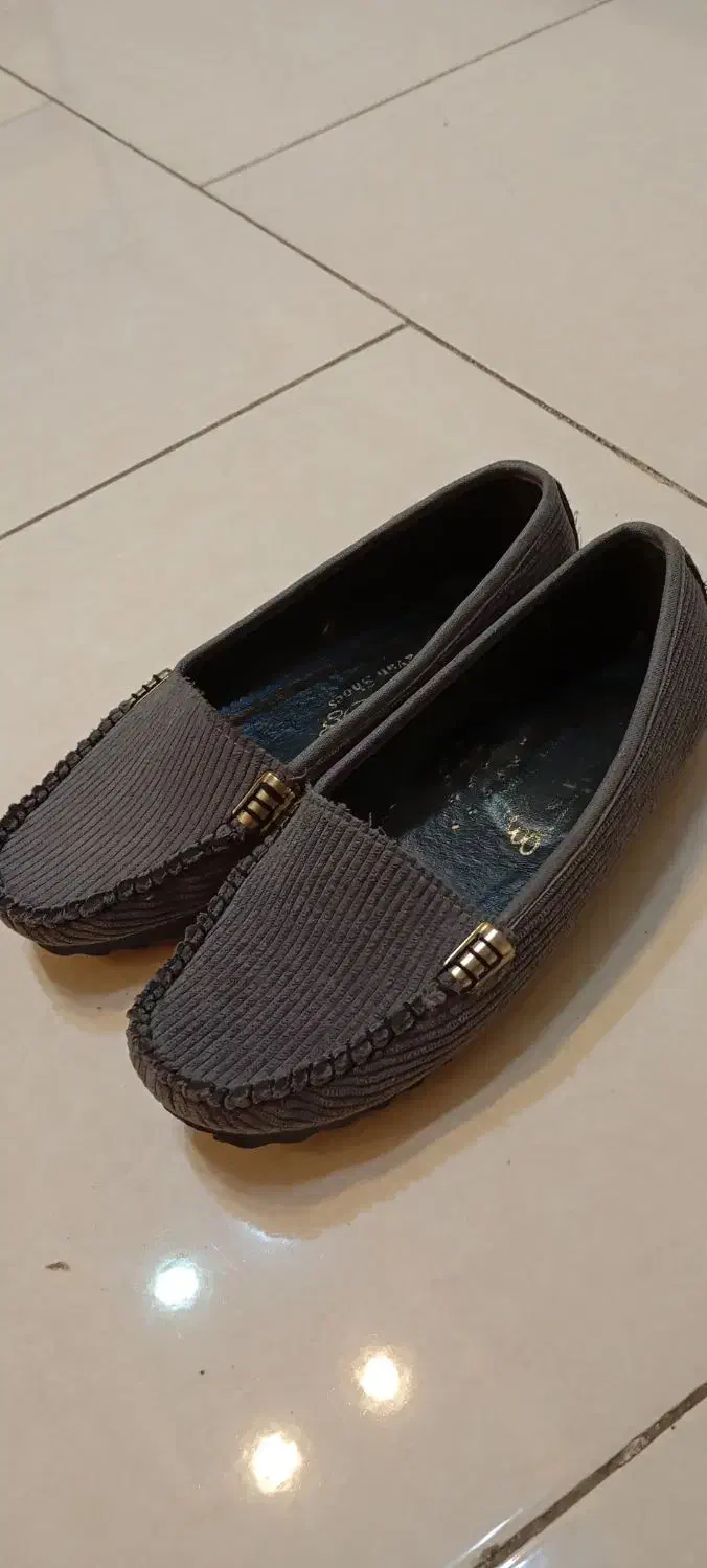 دو عدد کفش کالج|کیف، کفش، کمربند|پردیس, فاز ۸|دیوار