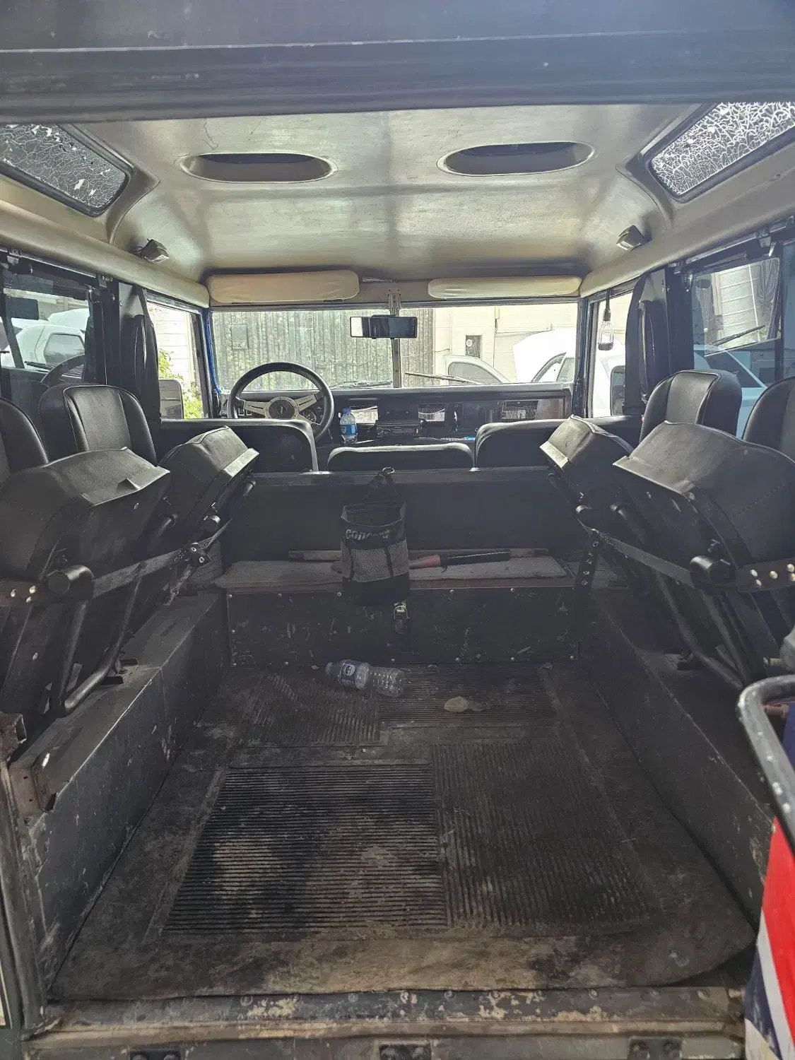 لندرور|خودرو سواری و وانت|نوکنده, |دیوار