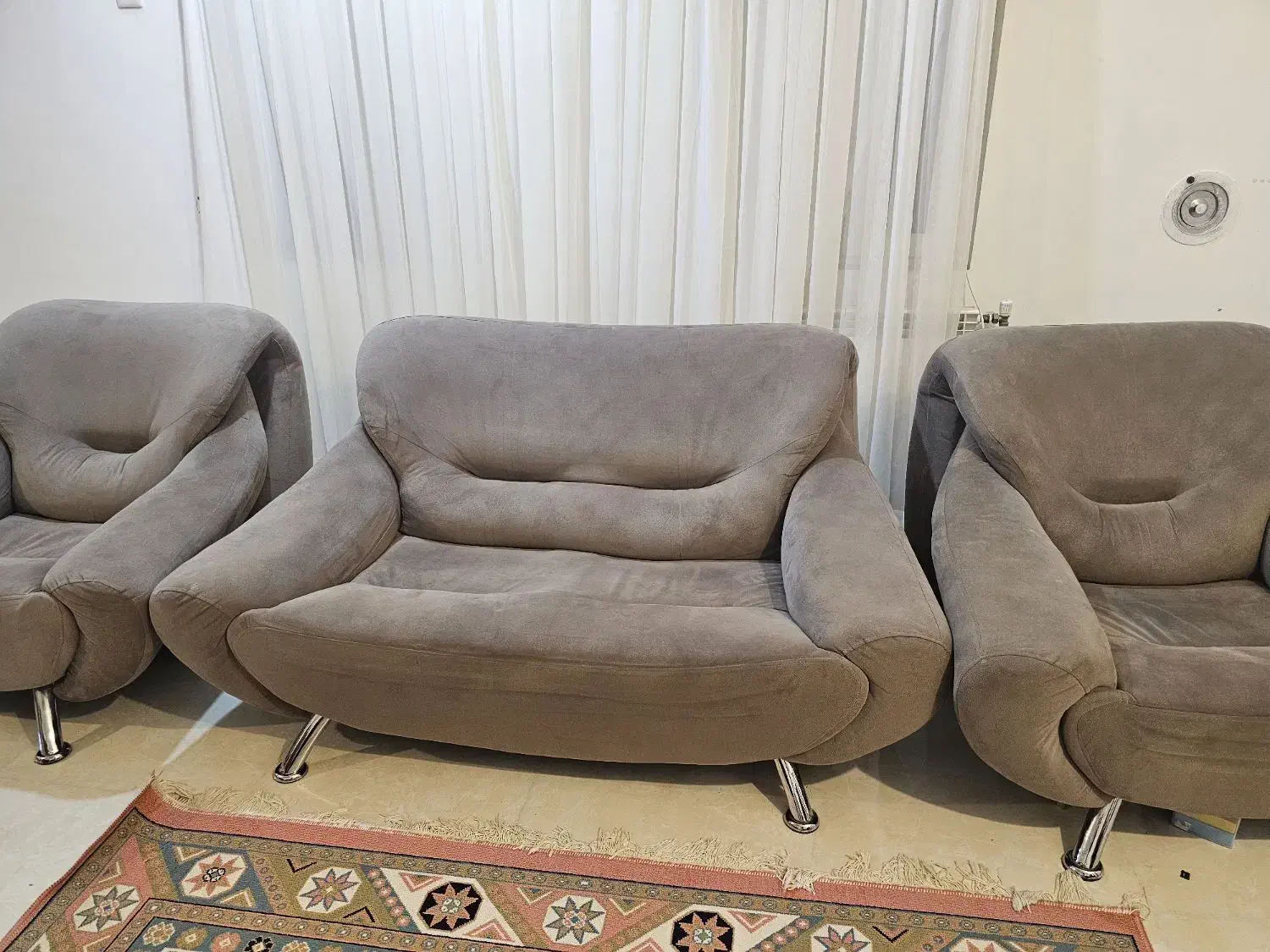 مبلمان راحتی جم و کنگان|مبلمان خانگی و میز عسلی|جم, |دیوار