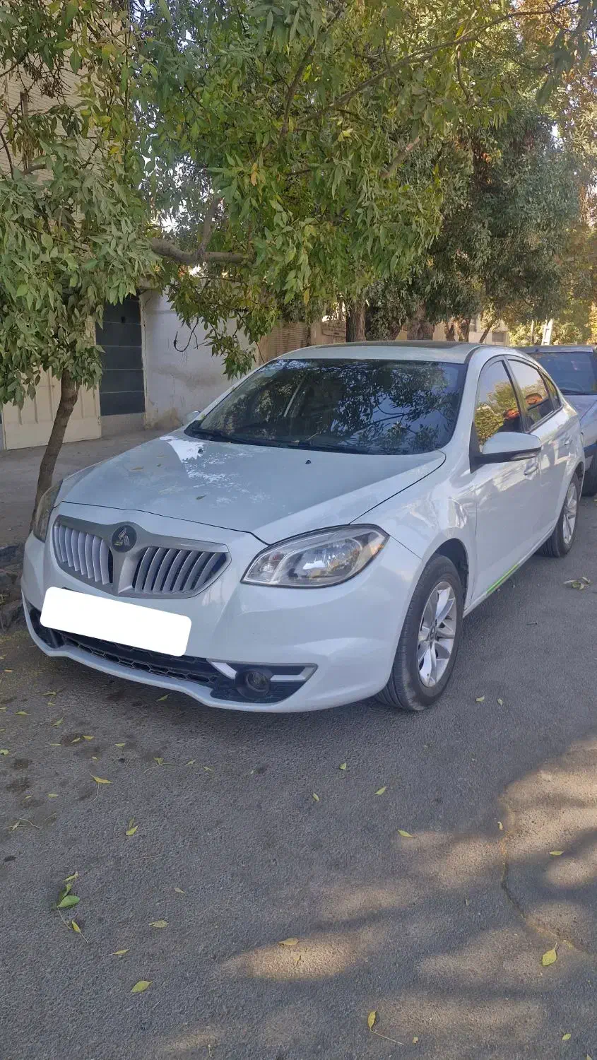 برلیانس H330 اتوماتیک مدل ۱۳۹۷فروش یا معاوضه خودرو|خودرو سواری و وانت|اصفهان, آفاران|دیوار