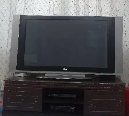 تلویزیون در حد نو|تلویزیون و پروژکتور|ورامین, ورامین|دیوار