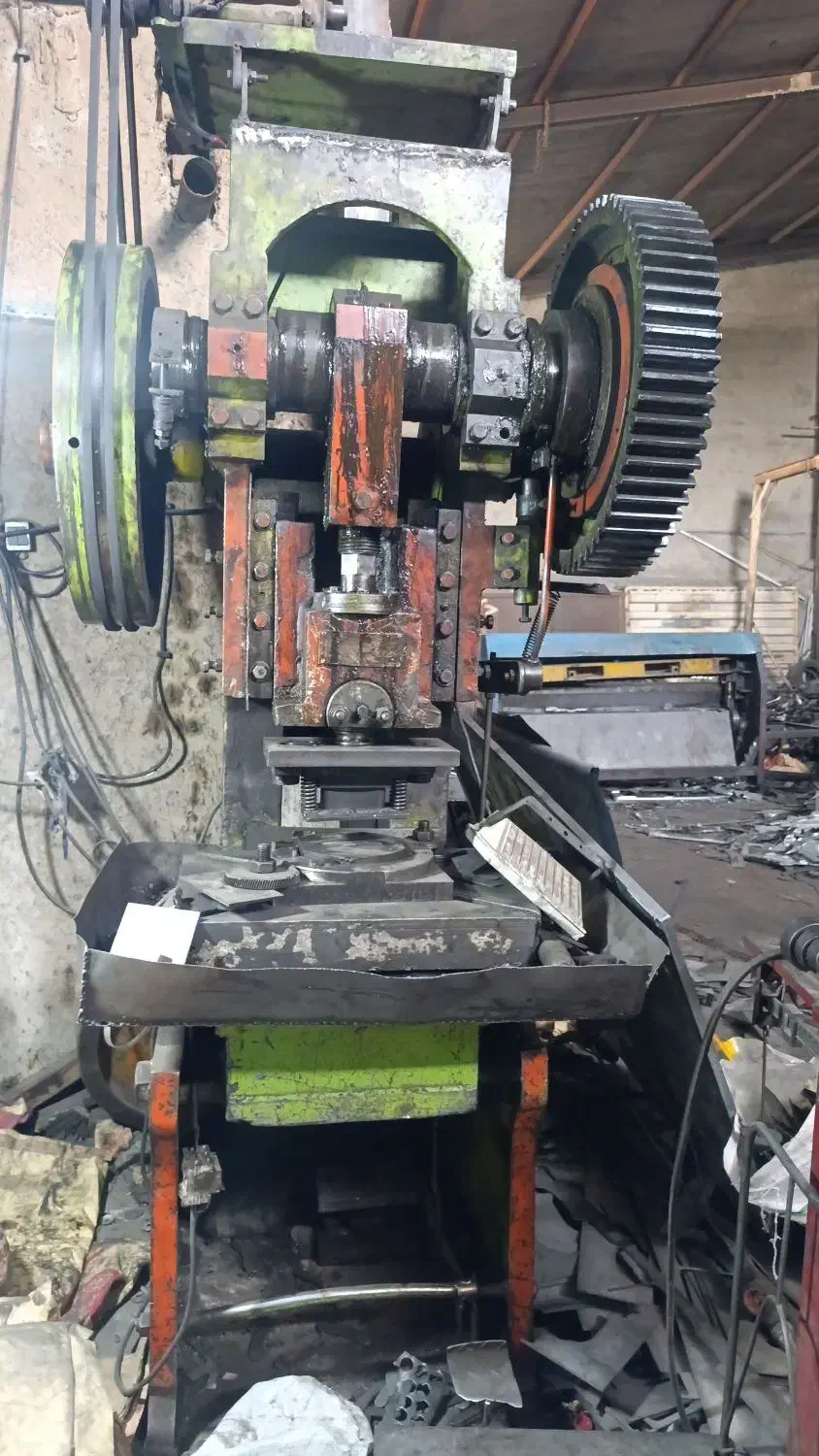 جذب نیروی کارگر ساده ایرانی و اتباع|استخدام صنعتی، فنی، مهندسی|رباط‌کریم, شهرک صنعتی ده‌حسن|دیوار