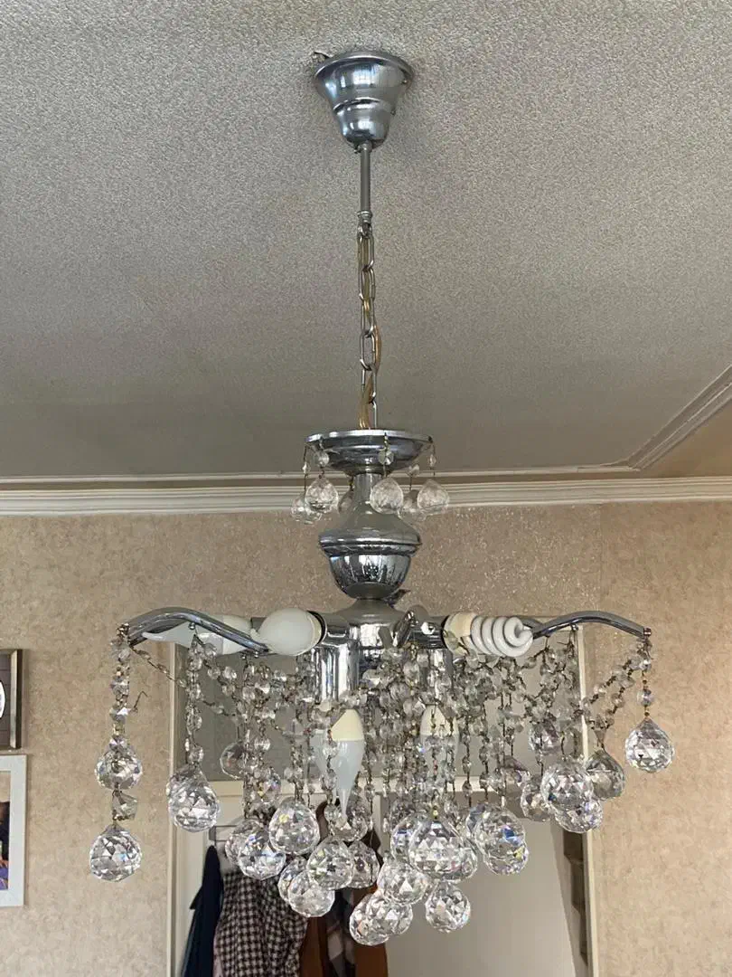 دوعدد لوستر ۸شاخه سالم مناسب ویلاتون|لوستر و چراغ آویز|تبریز, |دیوار