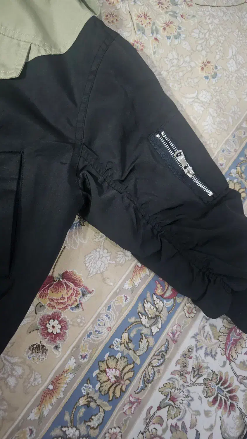 کاپشن بچه گانه خارجی در حد نو|لباس|اندیشه, اندیشه فاز ۴|دیوار