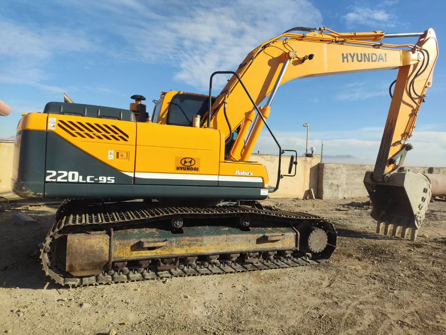 اجاره بیل 220 با پیکور|خدمات حمل و نقل|باغ بهادران, |دیوار