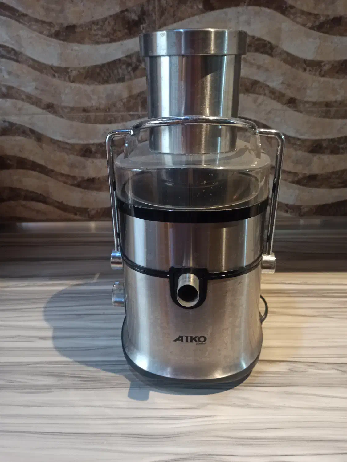 آبمیوه گیری|آبمیوه‌گیر و آب‌مرکبات‌گیر|گرگان, |دیوار