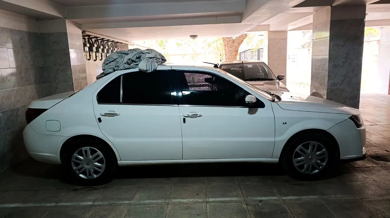 مدل ۹۹ سفید|خودرو سواری و وانت|کرج, برغان|دیوار