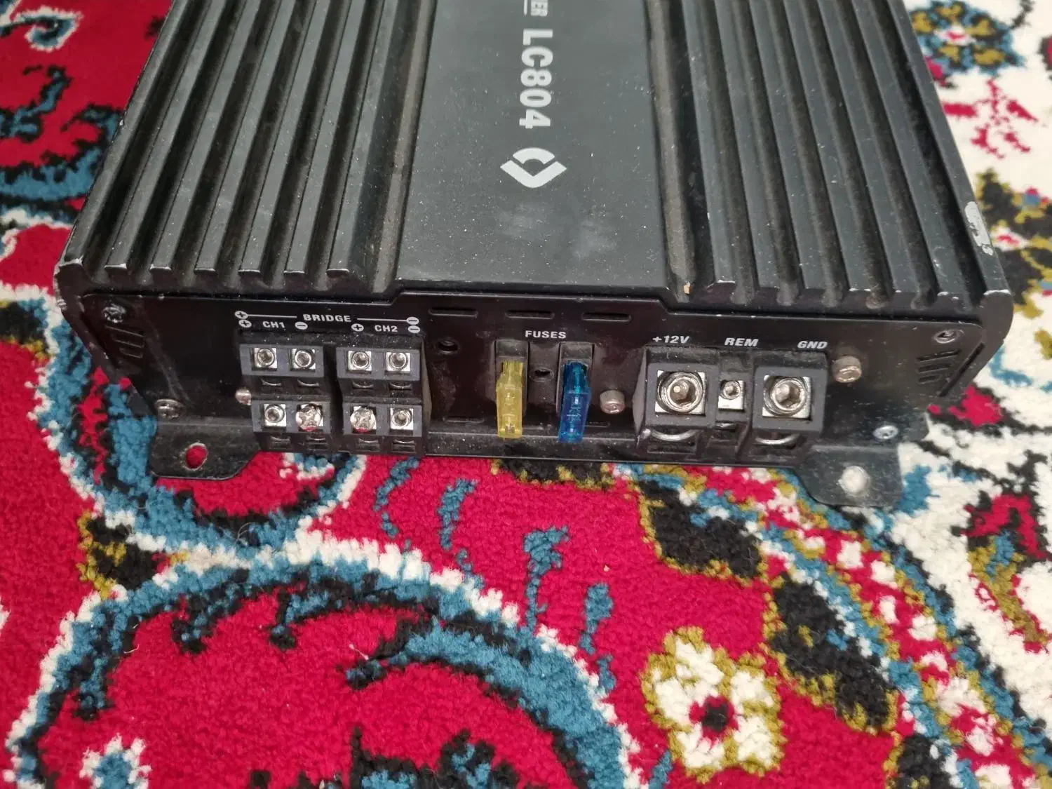 آمپلی|صوتی و تصویری|اراک, |دیوار