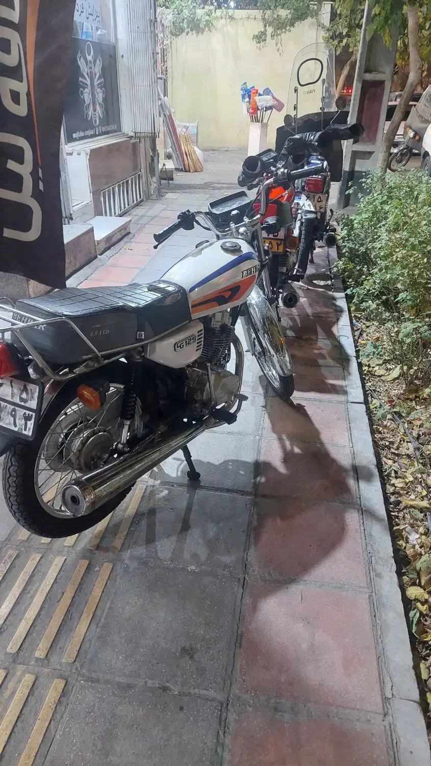 موتور به پر ۱۲۵ مدل ۹۷|موتورسیکلت|قم, در بهشت|دیوار