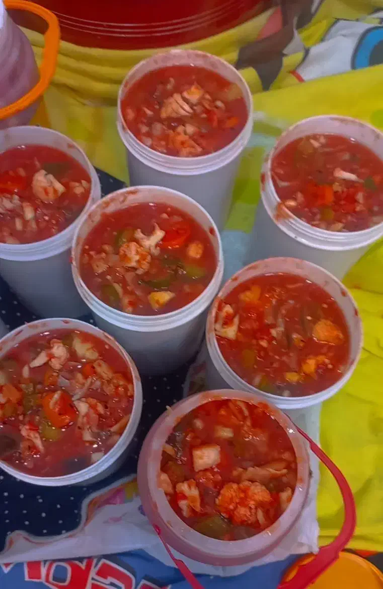 سالاد فصل گوجه ای شوری|خدمات پذیرایی، مراسم|زاهدان, |دیوار