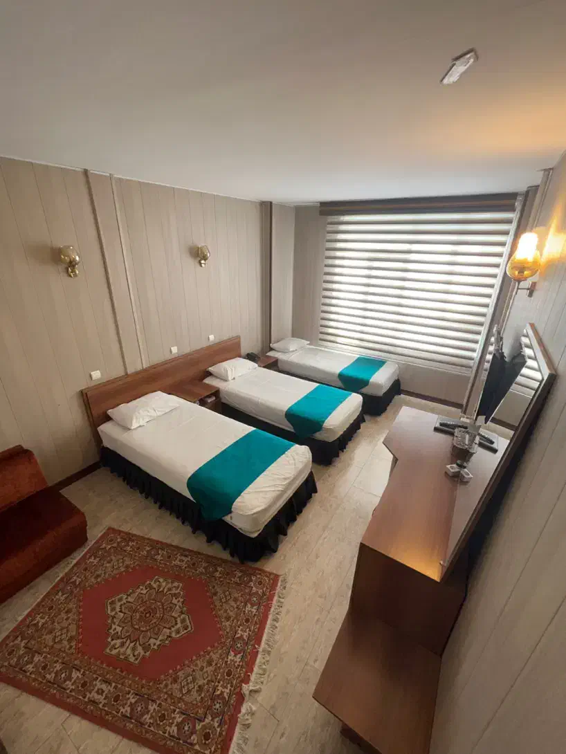 رزرو هتل دو ستاره در قلب اصفهان قیمت ویژه|اجارهٔ کوتاه‌مدت آپارتمان و سوئیت|اصفهان, باغ نگاره|دیوار