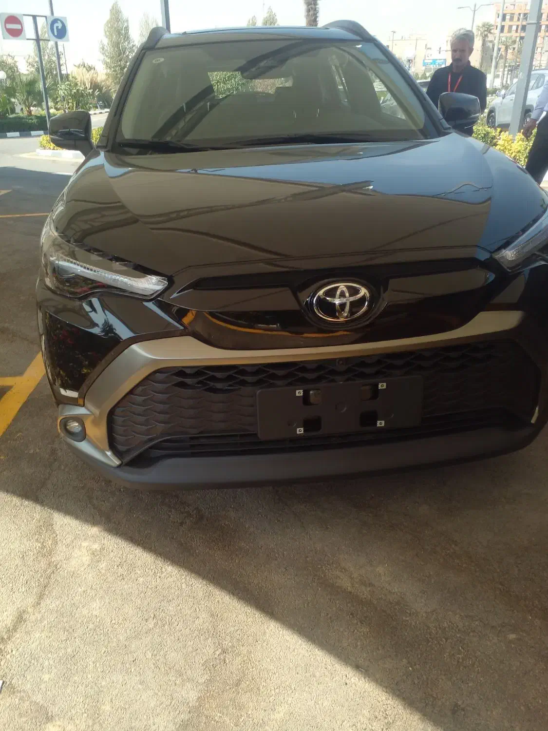 تویوتا فرانت لندر مشکی|خودرو سواری و وانت|سیرجان, |دیوار