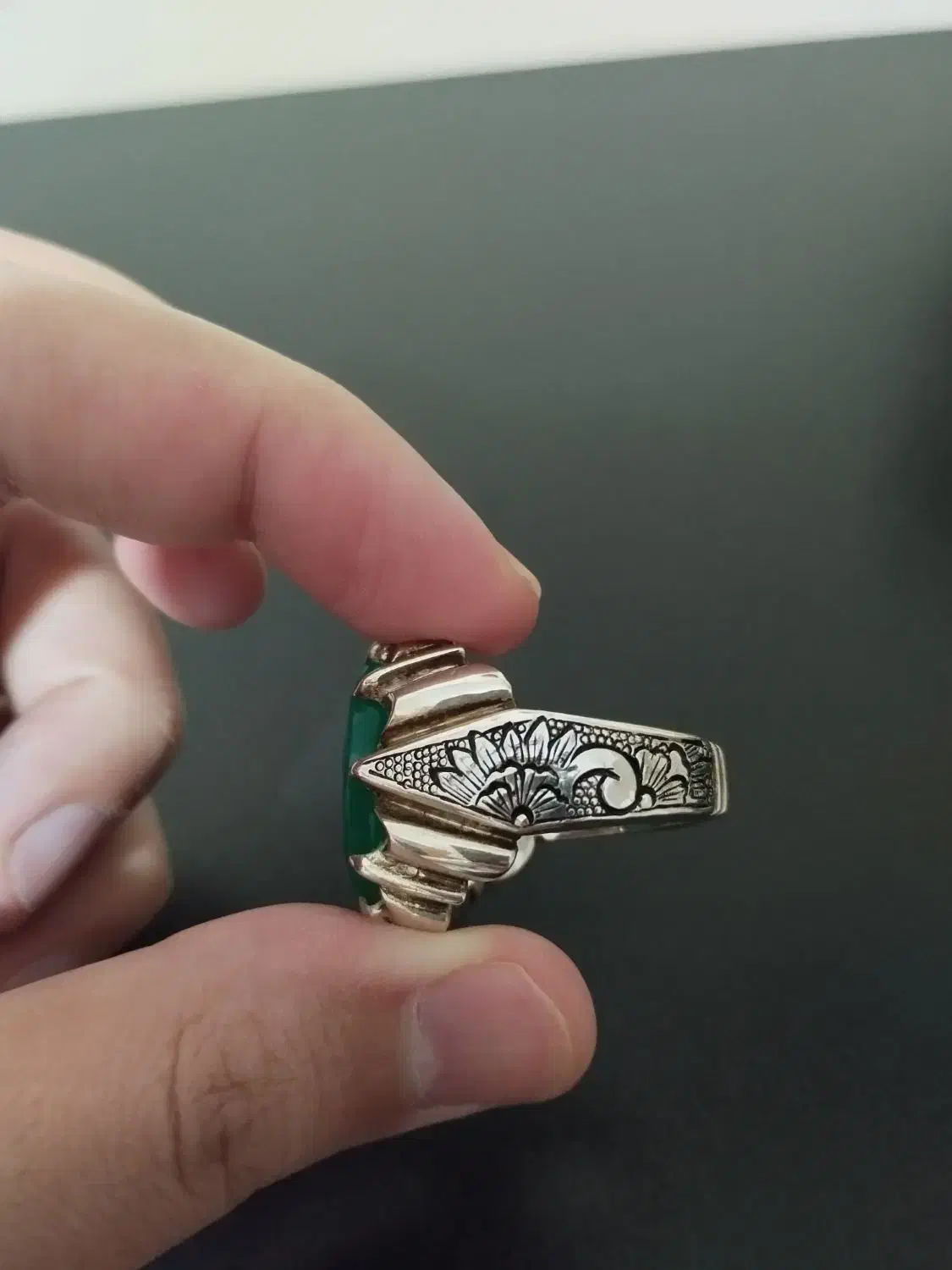 انگشتر دست ساز موزانایت و عقیق سبز|جواهرات|نسیم‌شهر, |دیوار