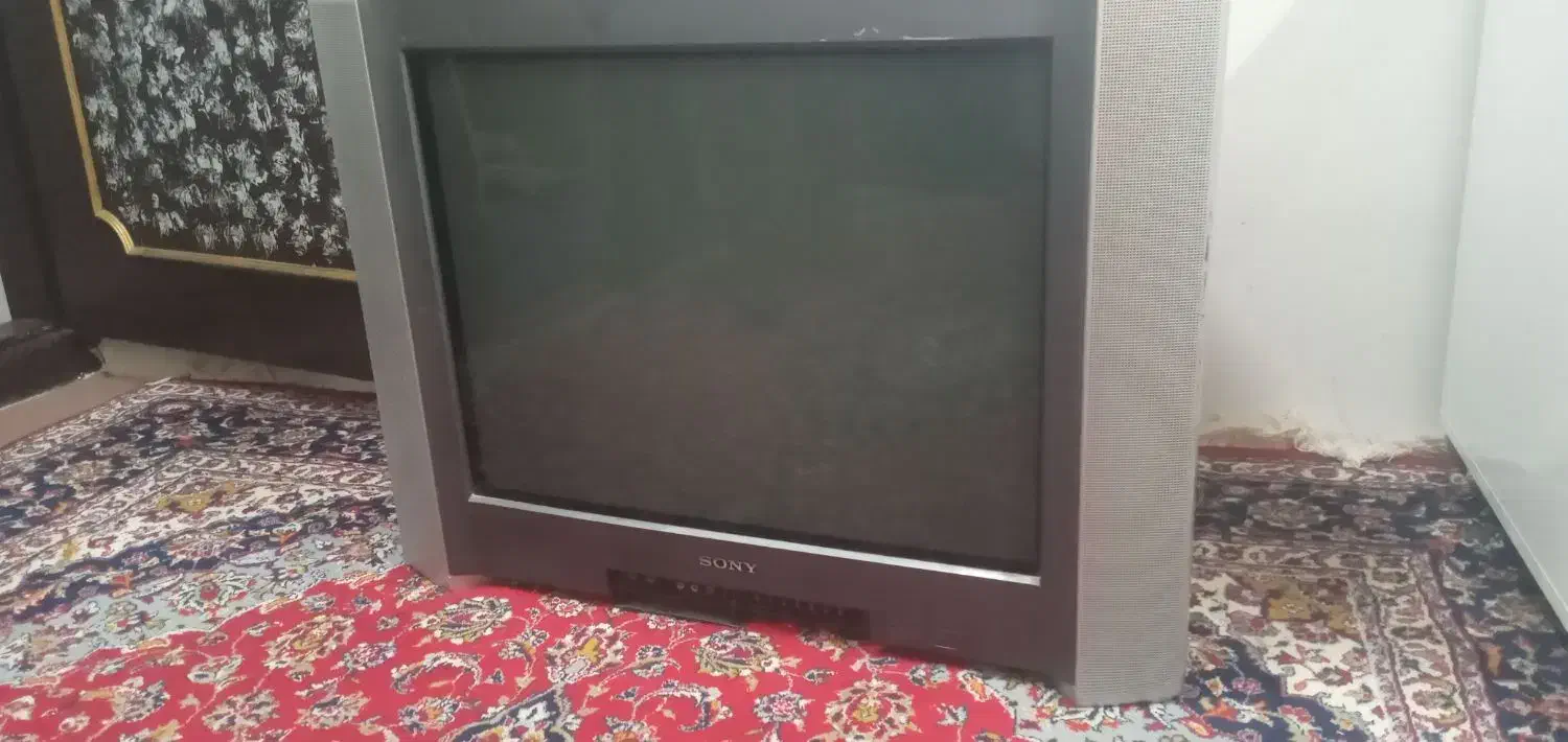 تلویزیون ۲۴ اینچ سونی|تلویزیون و پروژکتور|رشت, گیل|دیوار