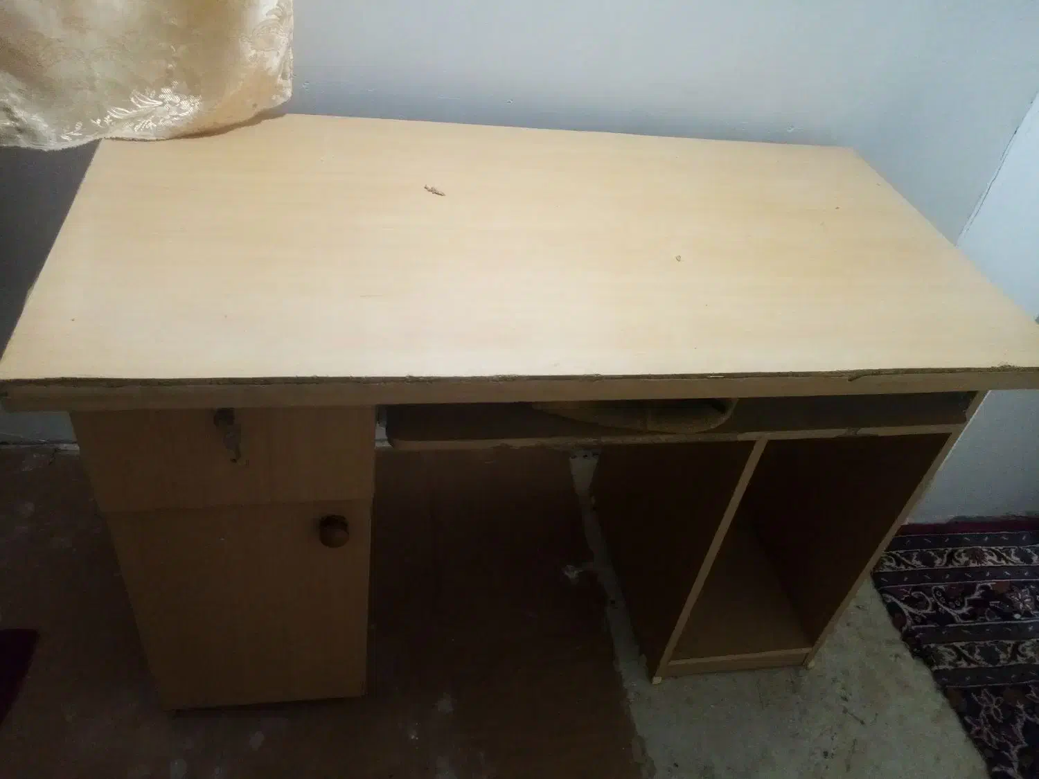 میز کامپیوتری|میز تحریر و کامپیوتر|عجب شیر, |دیوار