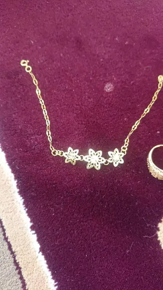 طلا|جواهرات|نی‌ریز, |دیوار