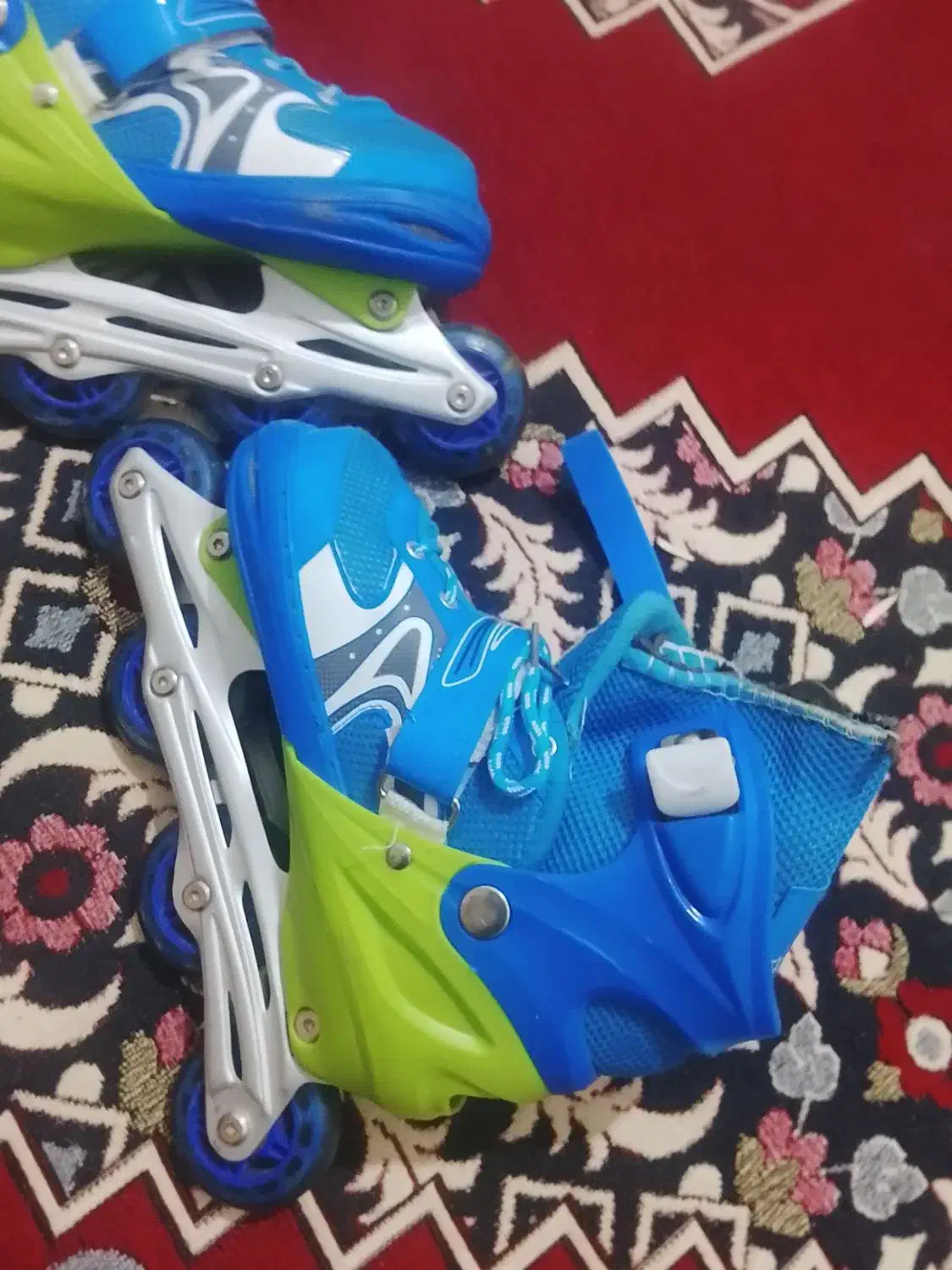 اسکیت|دوچرخه، اسکیت، اسکوتر|خاش, |دیوار