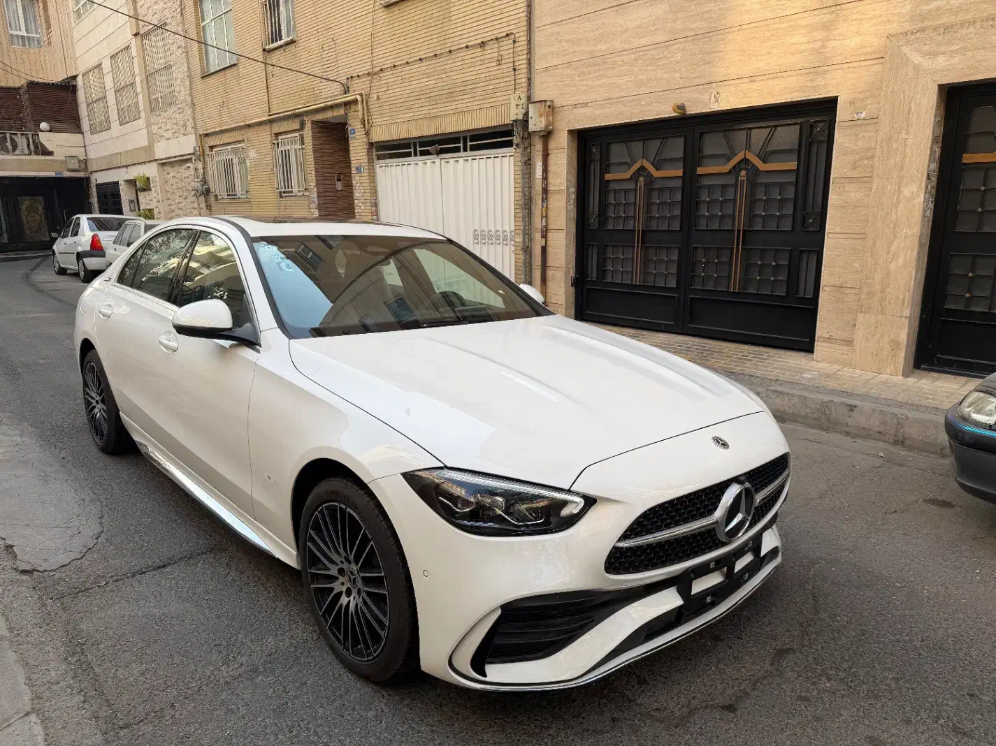 بنز c200L مدل 2025 خشک|خودرو سواری و وانت|تهران, مینی‌سیتی (شهرک نفت)|دیوار