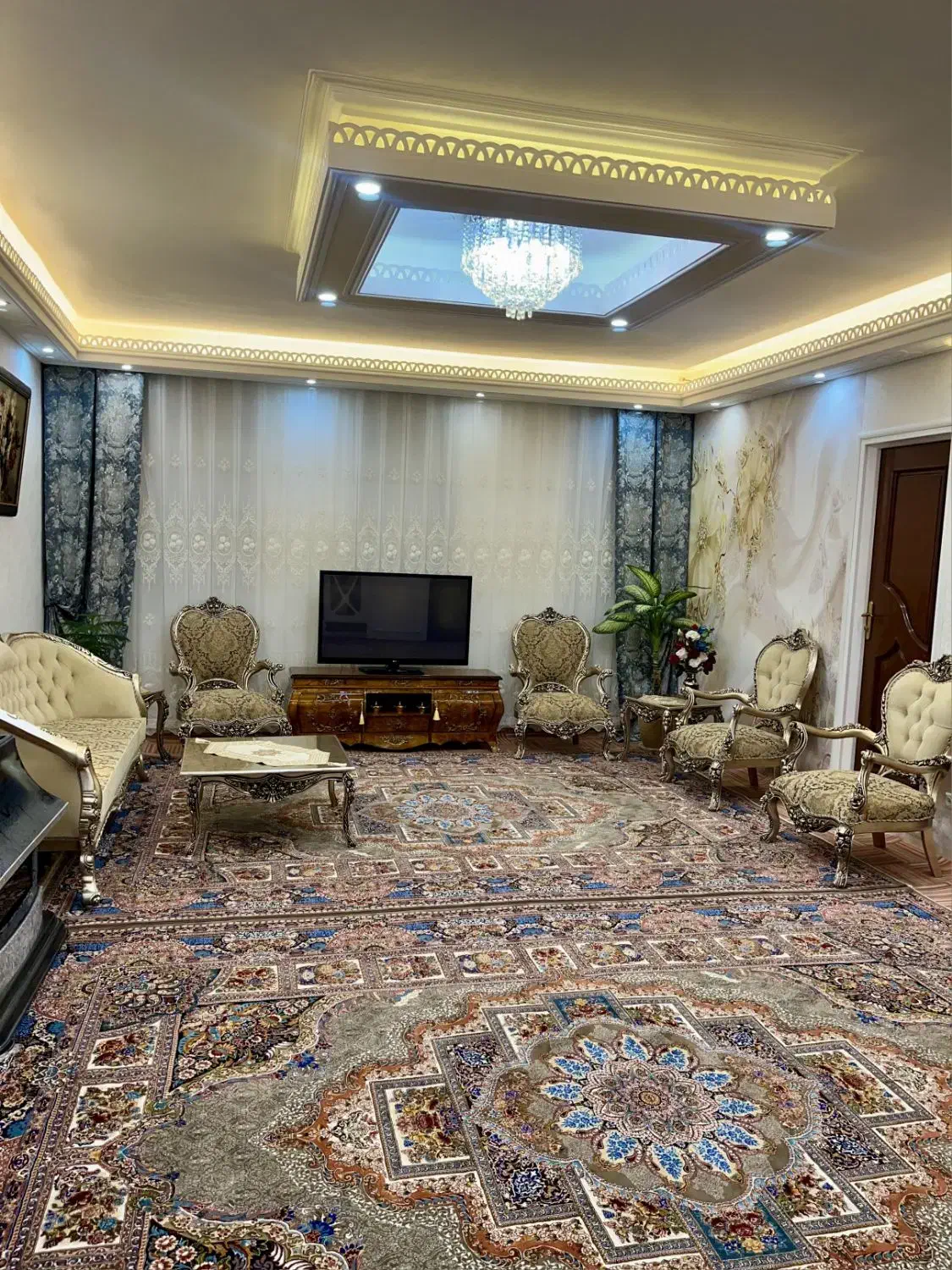 اجاره روزانه منزل تمییز و شیک برای مسافرین عزیز|اجارهٔ کوتاه‌مدت آپارتمان و سوئیت|اردبیل, |دیوار