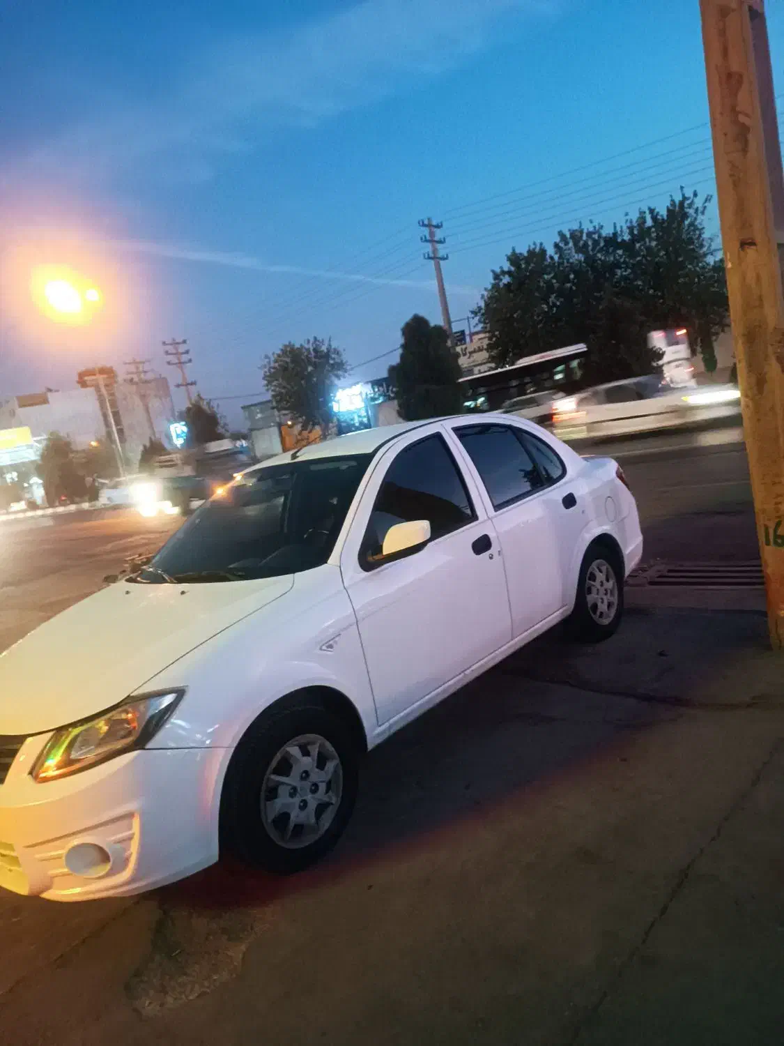 ساینا ۱۴۰۱|خودرو سواری و وانت|شیراز, شهرک امیر کبیر|دیوار