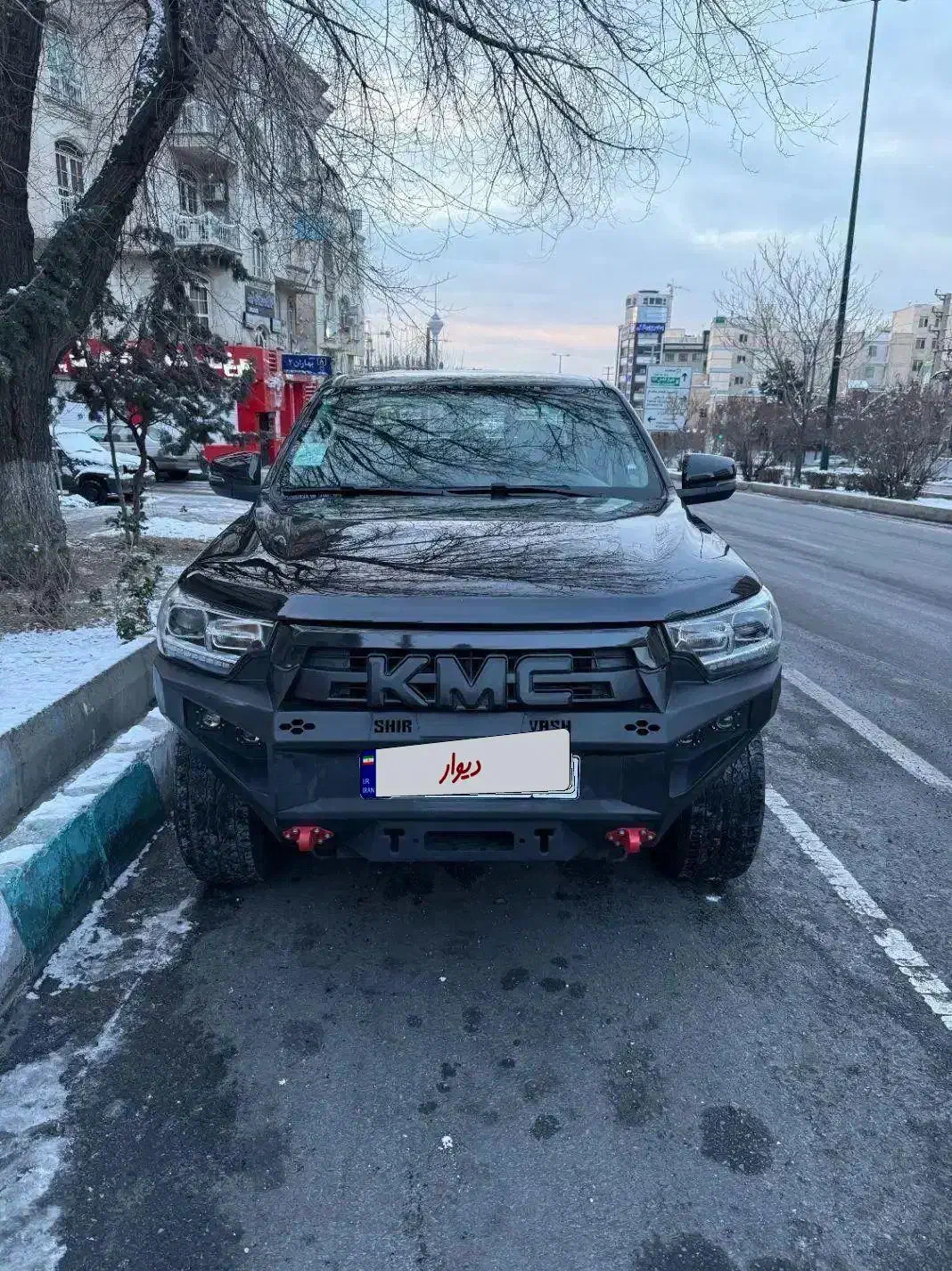 کی‌ام‌سی T8|خودرو سواری و وانت|تهران, درختی|دیوار